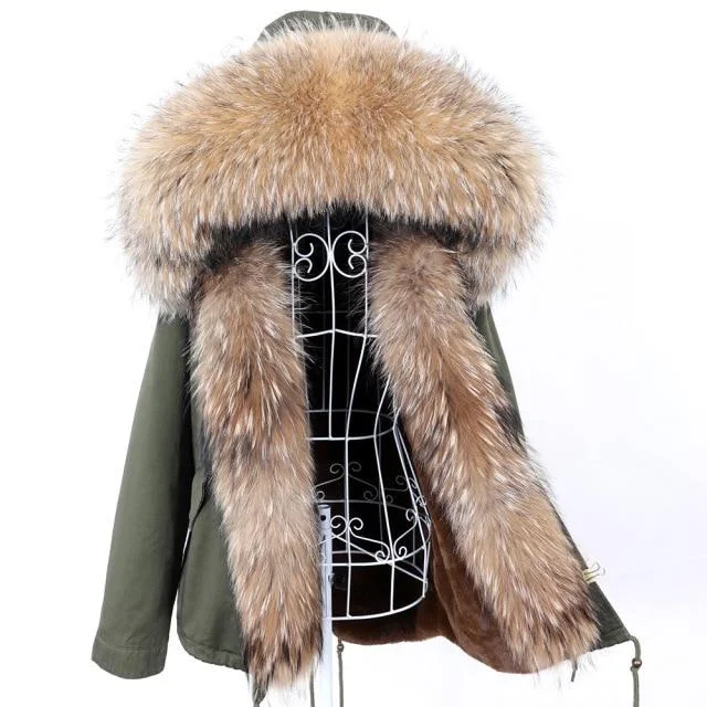 Women's Thick Warm Fox Fur Collared Full Sleeves Slim Fit Winter Jacket