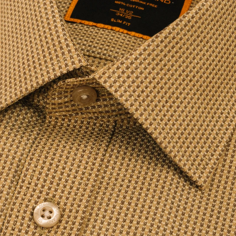 The Silo Dress Shirt | Classic Collar | Adjustable Rounded Barrel Cuff | 100% Cotton | Golden Brown