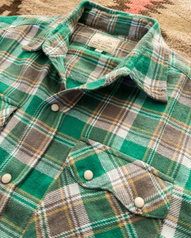 Washed Flannel Pearlsnap Shirt - Spring Pastures